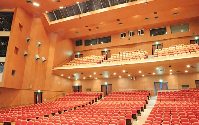 Middle Hall audience seats image