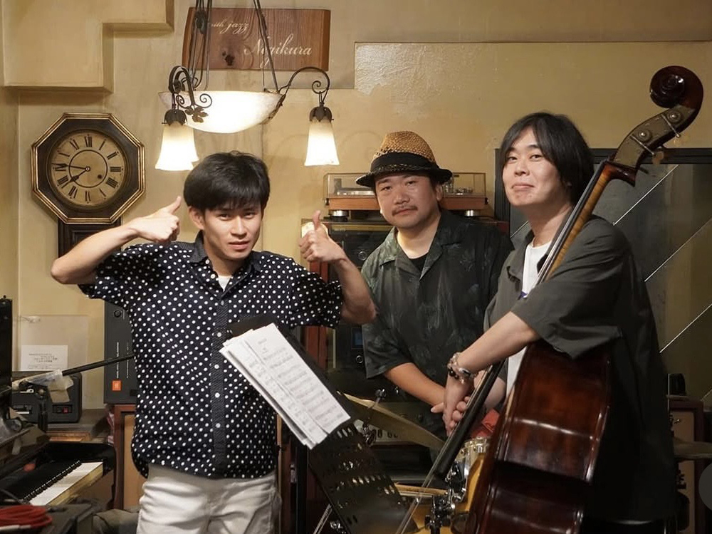 平井拓弥TRIO／第3期登録アーティストお披露目イベント＠サンキタ通り